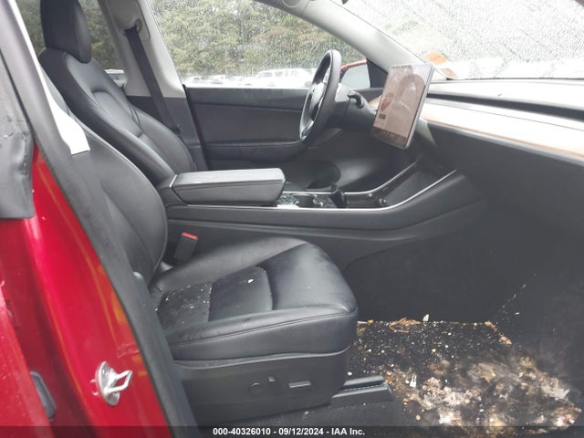 2020 TESLA MODEL Y 5YJYGDEE3LF012661 Photo 4