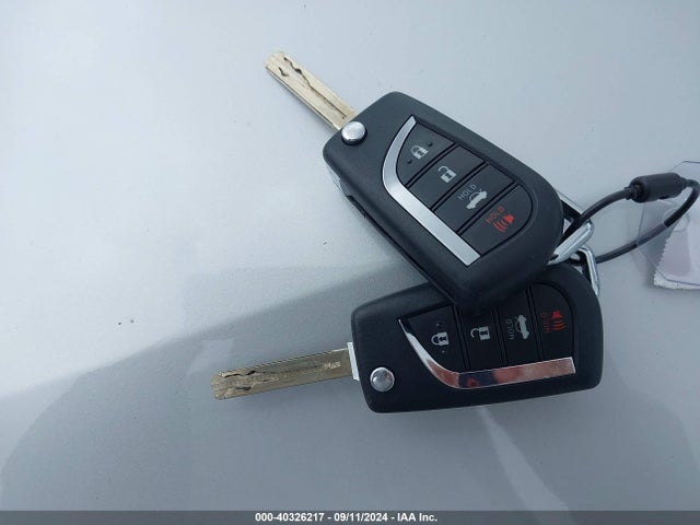 Toyota COROLLA LE 2022 JTDEPMAE6NJ220327 Image 11