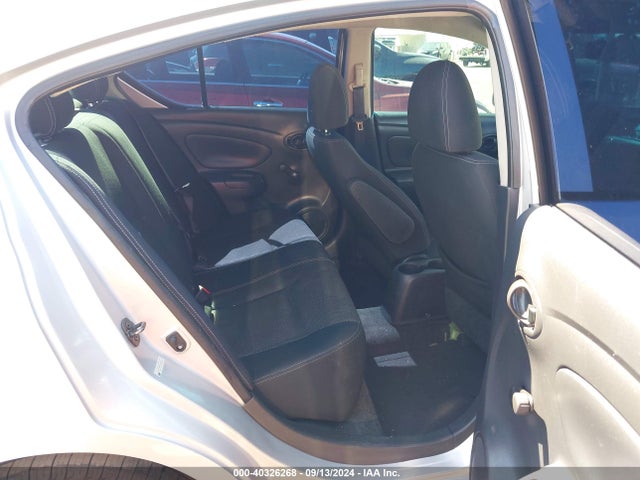 Nissan Versa 1.6 S 2018 3N1CN7AP6JL840889 Image 8