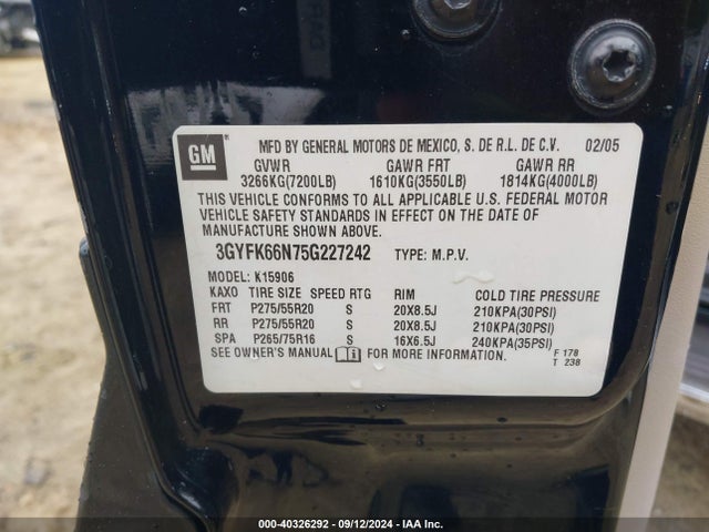 2005 CADILLAC ESCALADE ESV 3GYFK66N75G227242 Photo 8