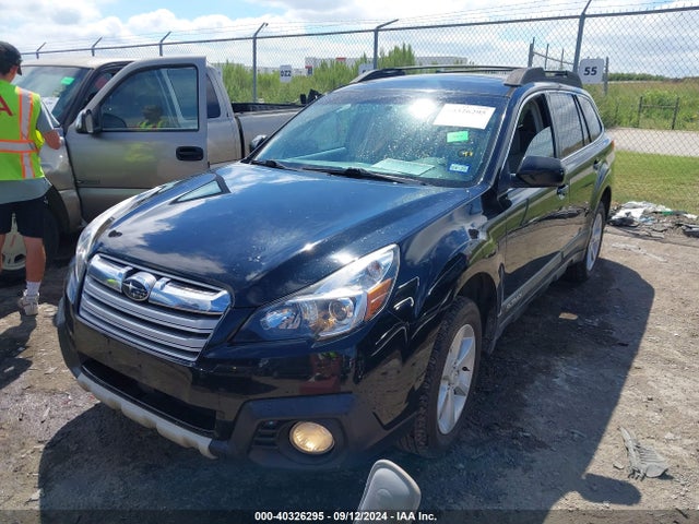 Subaru Outback 2.5i Premium 2014 4S4BRBEC7E3238958 Image 2