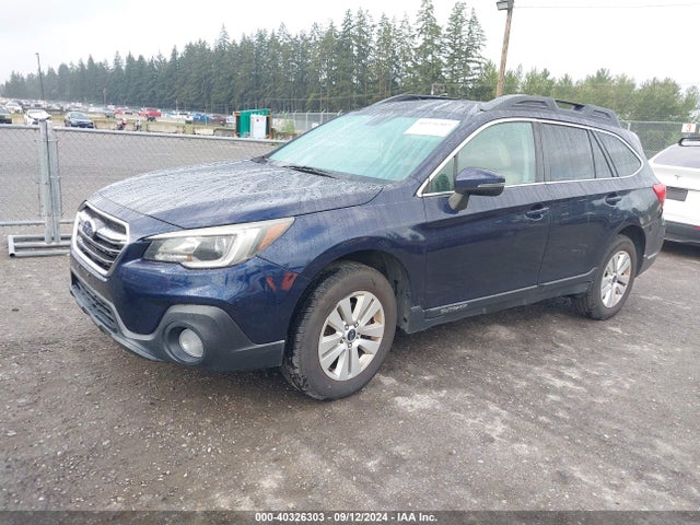 Subaru Outback 2.5i Premium 2018 4S4BSAFC8J3237793 Image 2