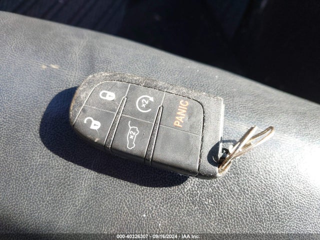 1C4RJFBG2EC302994 Jeep Grand Cherokee Limited
