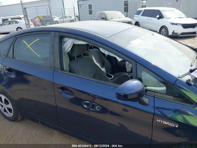 Toyota Prius Three 2015 JTDKN3DU8F1873734 Image 14