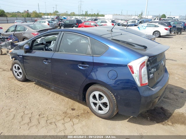 Toyota Prius Three 2015 JTDKN3DU8F1873734 Image 3