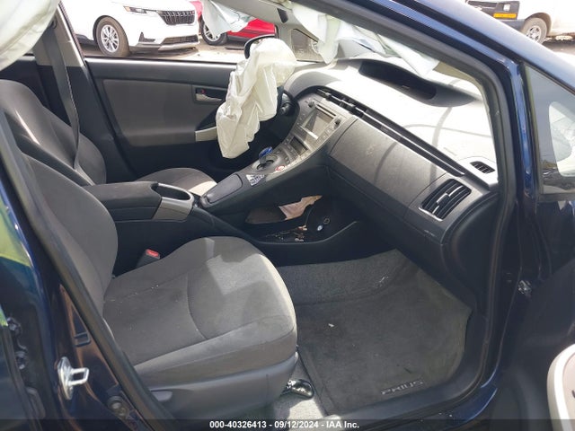 Toyota Prius Three 2015 JTDKN3DU8F1873734 Image 5
