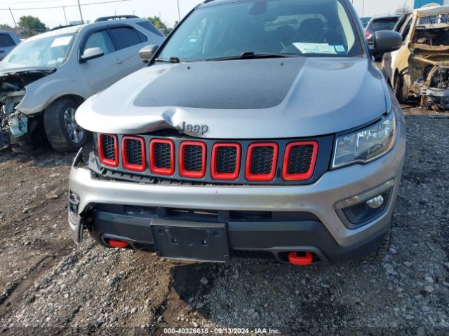 3C4NJDDB7JT373644 Jeep Compass Trailhawk 4x4