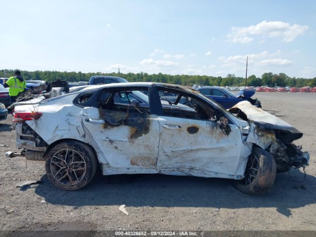 5XXGT4L3XLG428275 KIA Optima Se