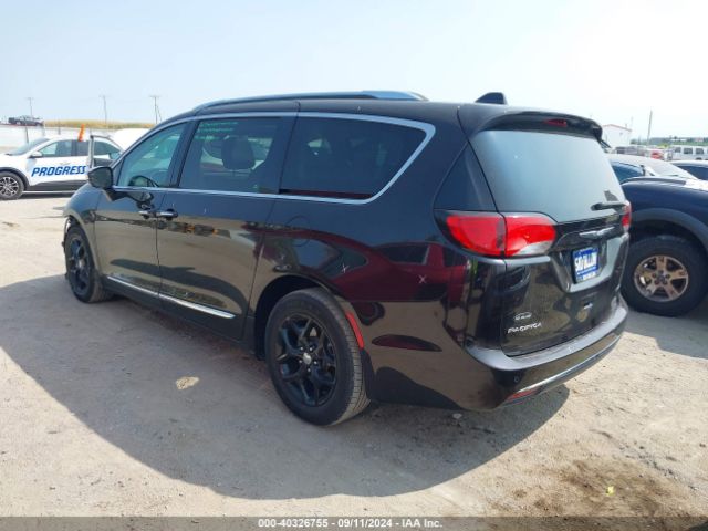 2C4RC1GG3HR525739 Chrysler Pacifica Limited