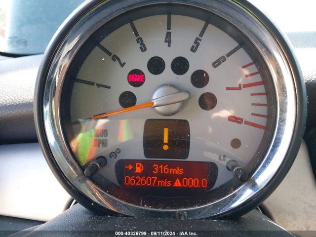 2008 MINI COOPER WMWMF33518TU66150 Photo 6