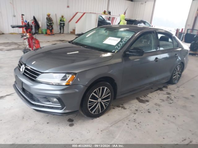 3VWDB7AJ9JM206943 Volkswagen Jetta 1.4t Se/1.4t Wolfsburg Edition