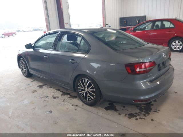3VWDB7AJ9JM206943 Volkswagen Jetta 1.4t Se/1.4t Wolfsburg Edition