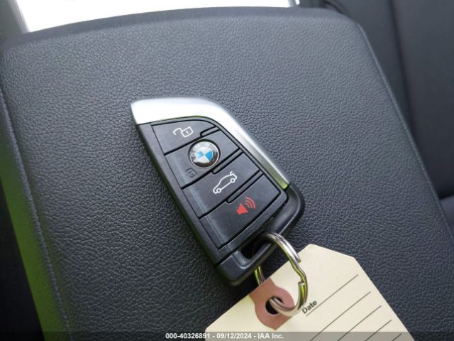 3MW5R1J0XM8B76224 BMW 330I