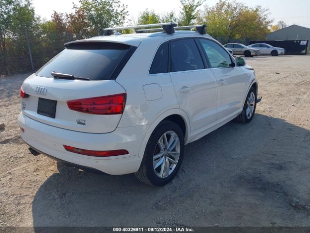 WA1JCCFS2HR005773 Audi Q3 2.0t Premium