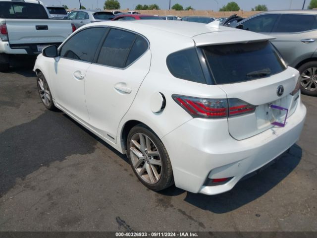 JTHKD5BH6F2235298 Lexus CT 200H
