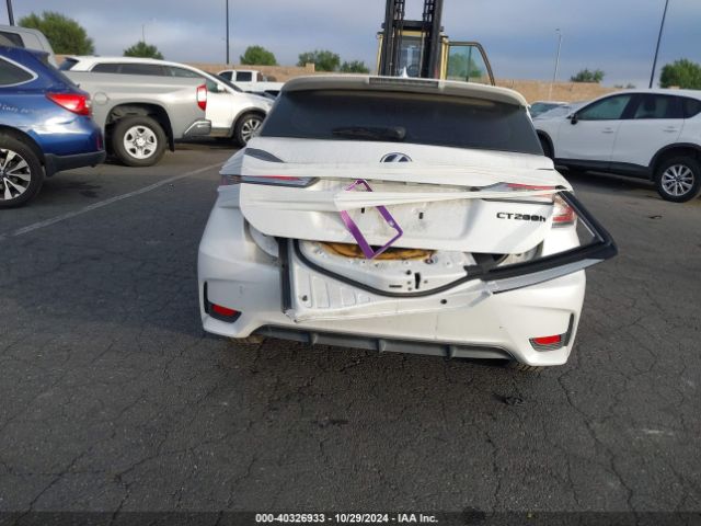 JTHKD5BH6F2235298 Lexus CT 200H