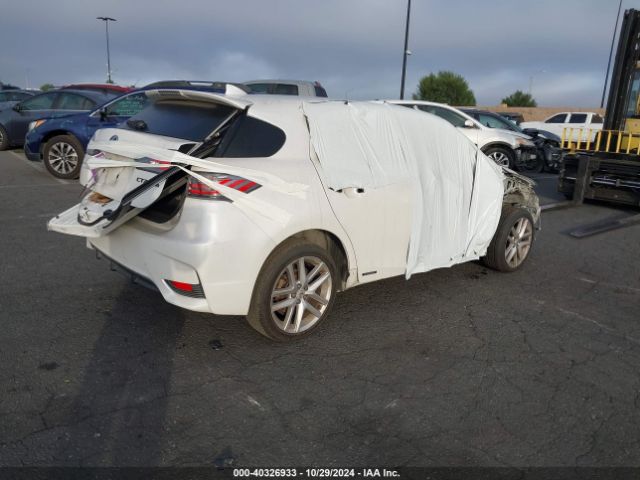 JTHKD5BH6F2235298 Lexus CT 200H