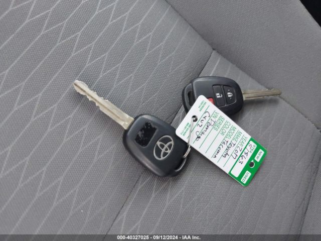 5TFAX5GN2HX081665 Toyota Tacoma Sr5