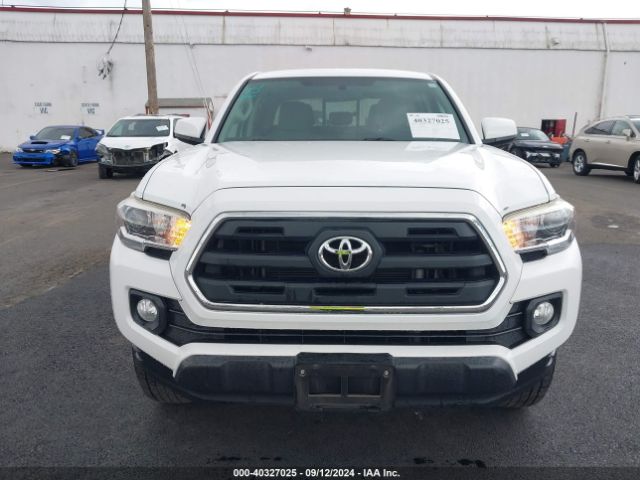 5TFAX5GN2HX081665 Toyota Tacoma Sr5
