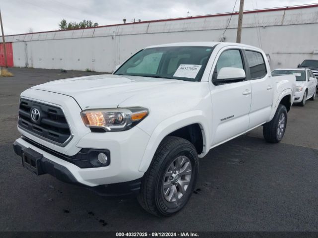 5TFAX5GN2HX081665 Toyota Tacoma Sr5