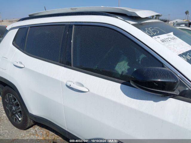 3C4NJCBB9NT119503 Jeep Compass Latitude Fwd