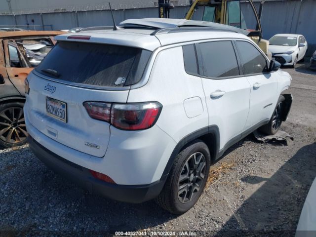 3C4NJCBB9NT119503 Jeep Compass Latitude Fwd