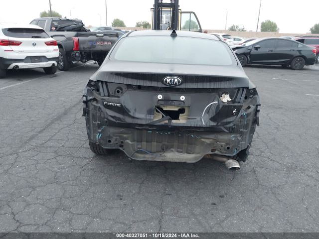 3KPF24AD5KE029257 KIA Forte Lxs