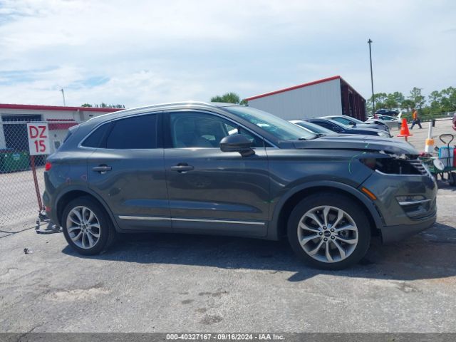 5LMCJ2C97HUL32675 Lincoln MKC SELECT