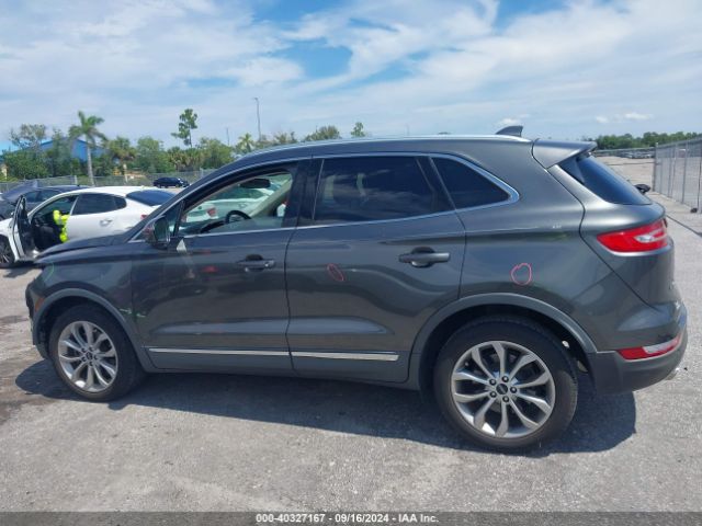 5LMCJ2C97HUL32675 Lincoln MKC SELECT