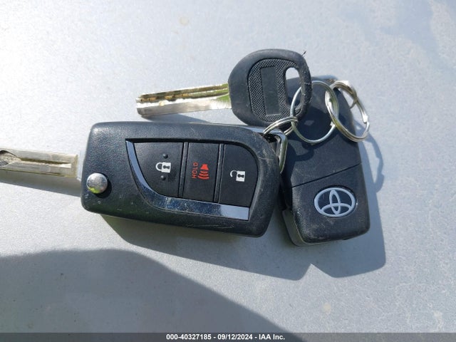 Toyota RAV4 LE 2019 2T3G1RFV7KC055659 Image 11