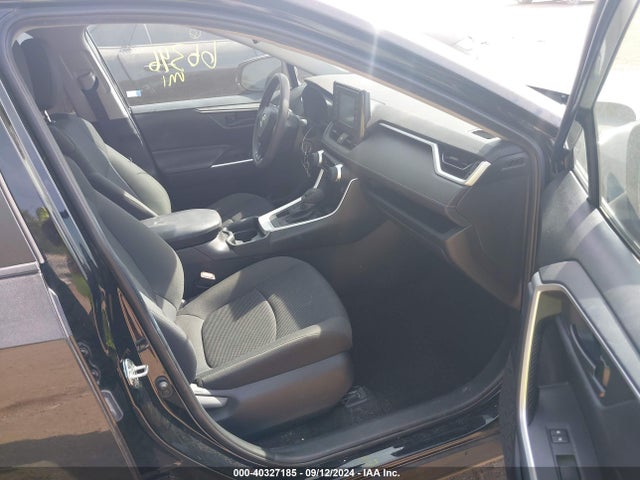 Toyota RAV4 LE 2019 2T3G1RFV7KC055659 Image 5