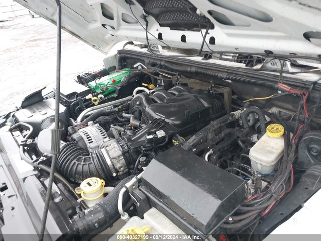 1C4BJWDG6FL563500 Jeep Wrangler Unlimited Freedom Edition