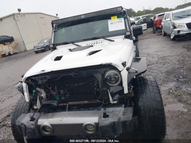 1C4BJWDG6FL563500 Jeep Wrangler Unlimited Freedom Edition