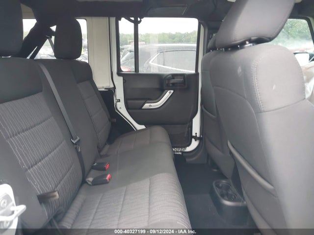 1C4BJWDG6FL563500 Jeep Wrangler Unlimited Freedom Edition