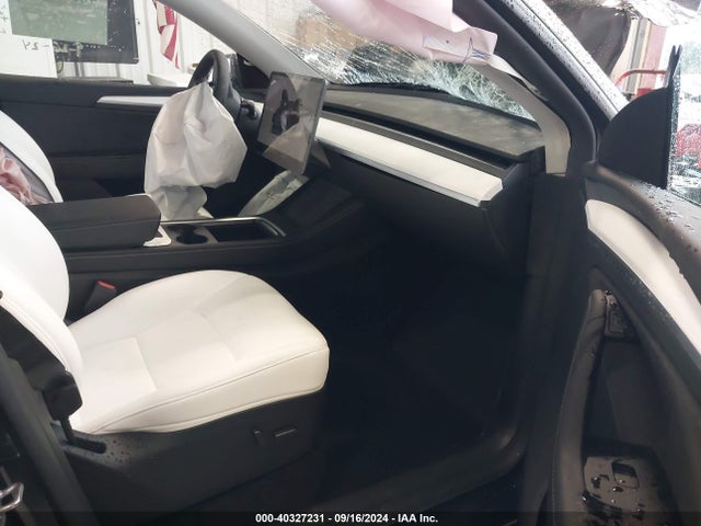 2024 TESLA MODEL Y 7SAYGDED0RA307572 Photo 4