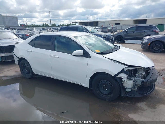 Toyota COROLLA LE 2015 5YFBURHEXFP324170 Image 14
