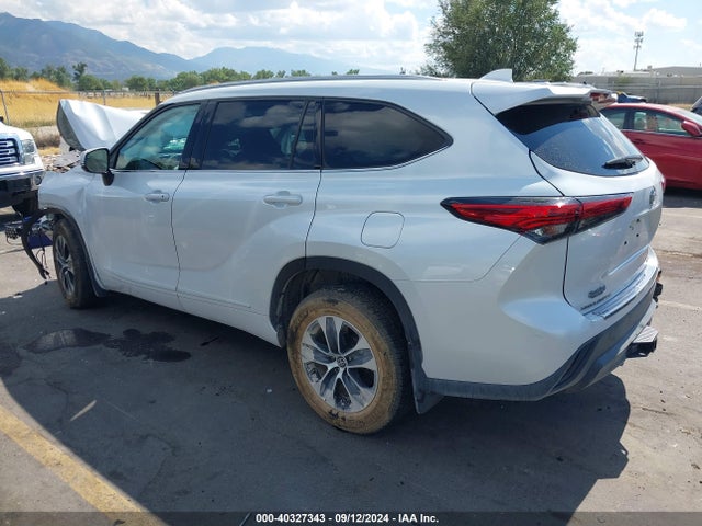 Toyota Highlander Xle 2022 5TDGZRBHXNS169216 Image 3