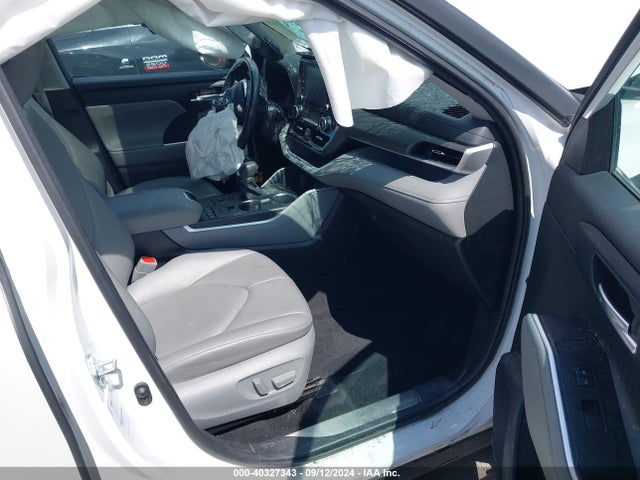 Toyota Highlander Xle 2022 5TDGZRBHXNS169216 Image 5