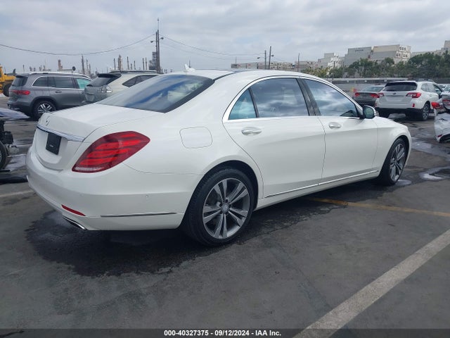WDDUG8CB0GA241589 Mercedes-Benz S 550