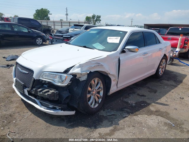 2C3CCAKG1JH160376 Chrysler 300 Limited Awd