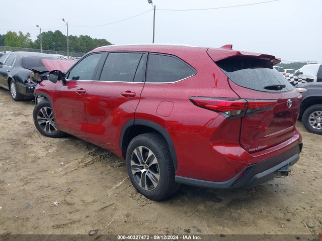 Toyota Highlander Xle 2022 5TDHZRAH0NS104199 Image 3