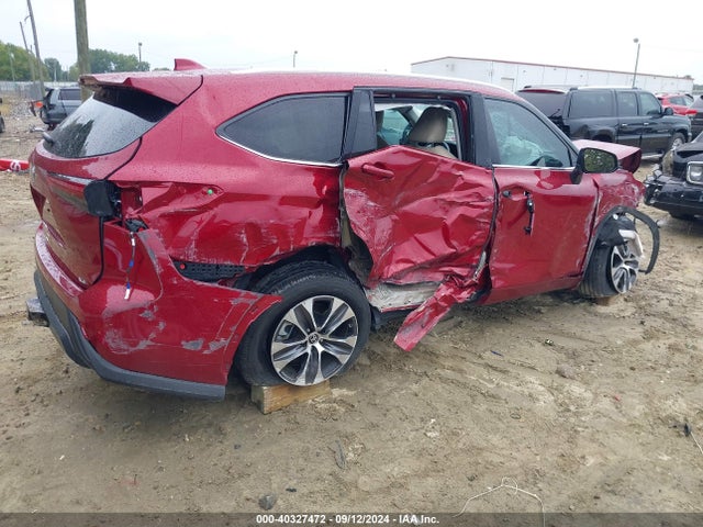 Toyota Highlander Xle 2022 5TDHZRAH0NS104199 Image 4
