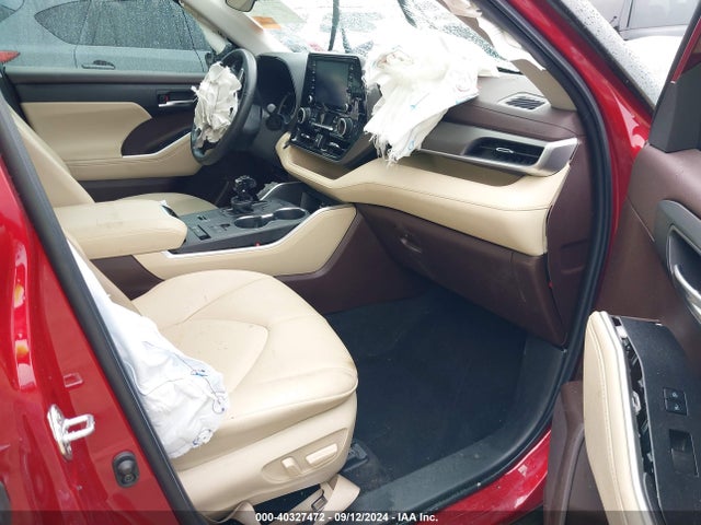 Toyota Highlander Xle 2022 5TDHZRAH0NS104199 Image 5
