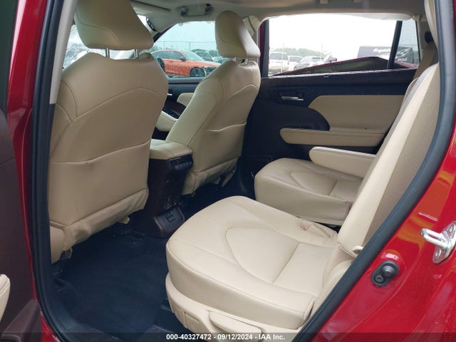Toyota Highlander Xle 2022 5TDHZRAH0NS104199 Image 8