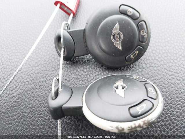 2009 MINI COOPER S CLUBMAN WMWMM33549TP92113 Photo 10