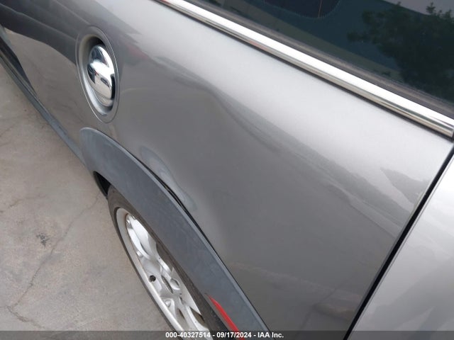 2009 MINI COOPER S CLUBMAN WMWMM33549TP92113 Photo 5