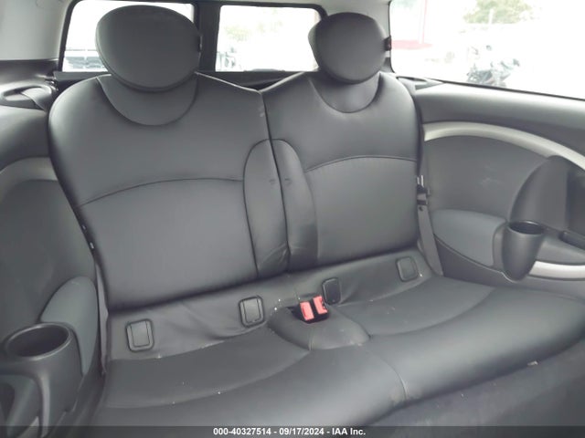 2009 MINI COOPER S CLUBMAN WMWMM33549TP92113 Photo 7