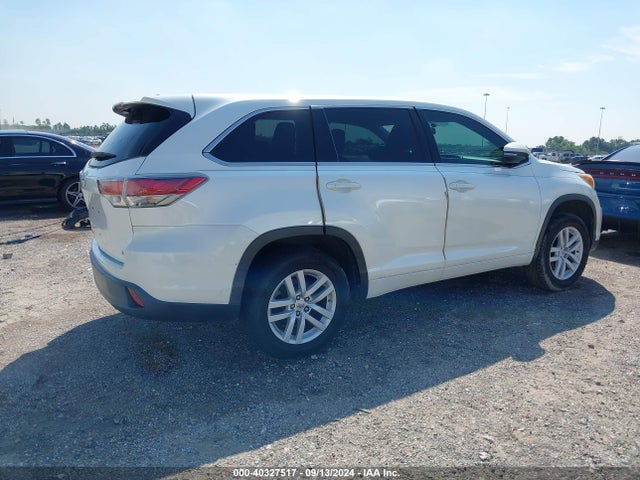Toyota Highlander Le 2015 5TDZARFH5FS013404 Image 4