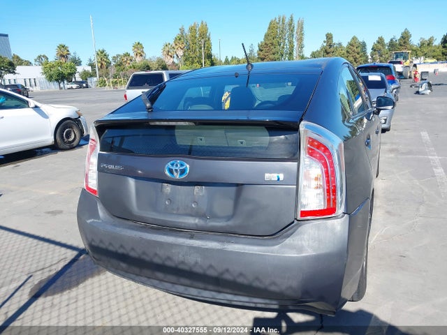 Toyota Prius Two 2014 JTDKN3DUXE1776629 Image 16