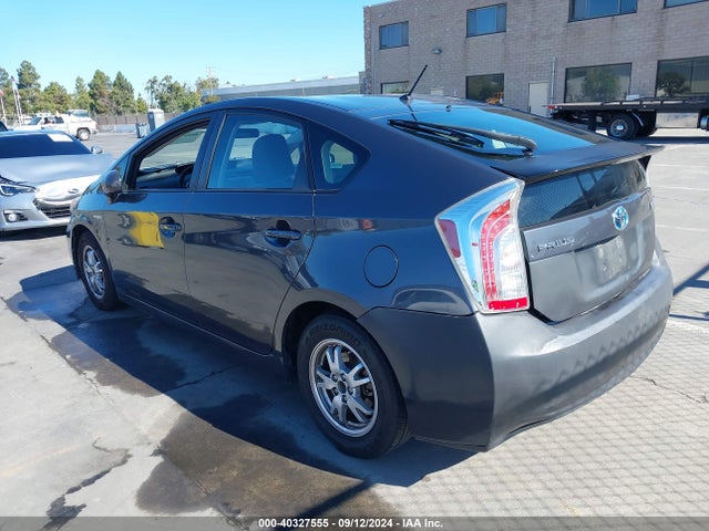 Toyota Prius Two 2014 JTDKN3DUXE1776629 Image 3